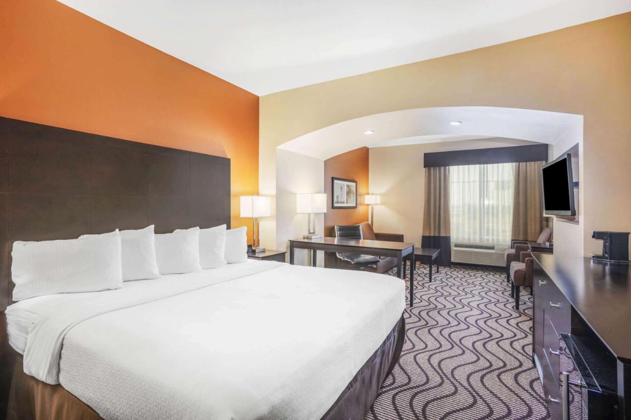La Quinta By Wyndham Beeville Экстерьер фото